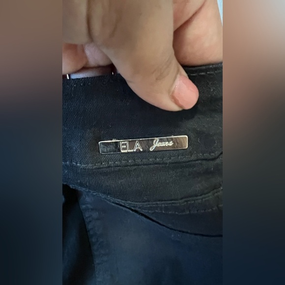 Butt lifting Black Skinny Jeans for Women - Picture 5 of 9